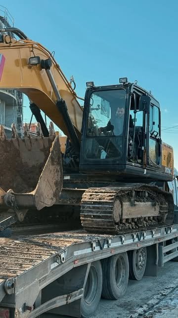 Ekskavatör, BMC Pro 827 üzerindeki 40 ayak lowbette